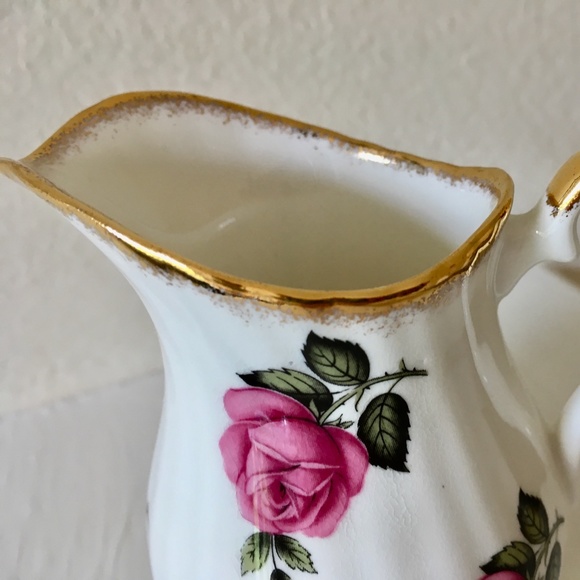 Vintage Bone China Sugar & Creamer Made in England Pink Roses 3-3/4" High - Picture 5 of 10